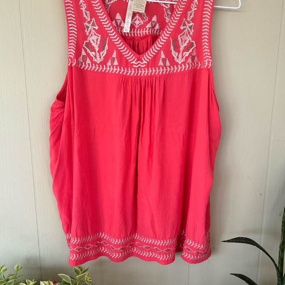 Simply Irresistible Coral Embroidered Sleeveless Blouse